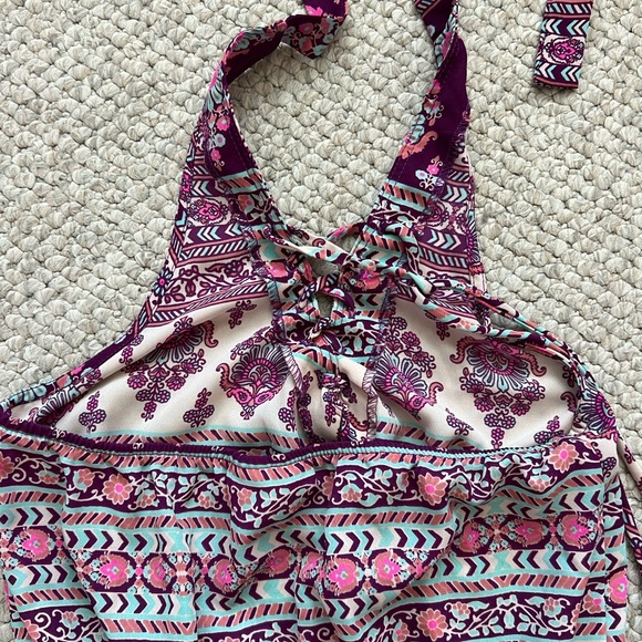 Halter top romper - Picture 4 of 4